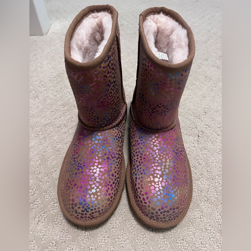 Brand New Girls Uggs